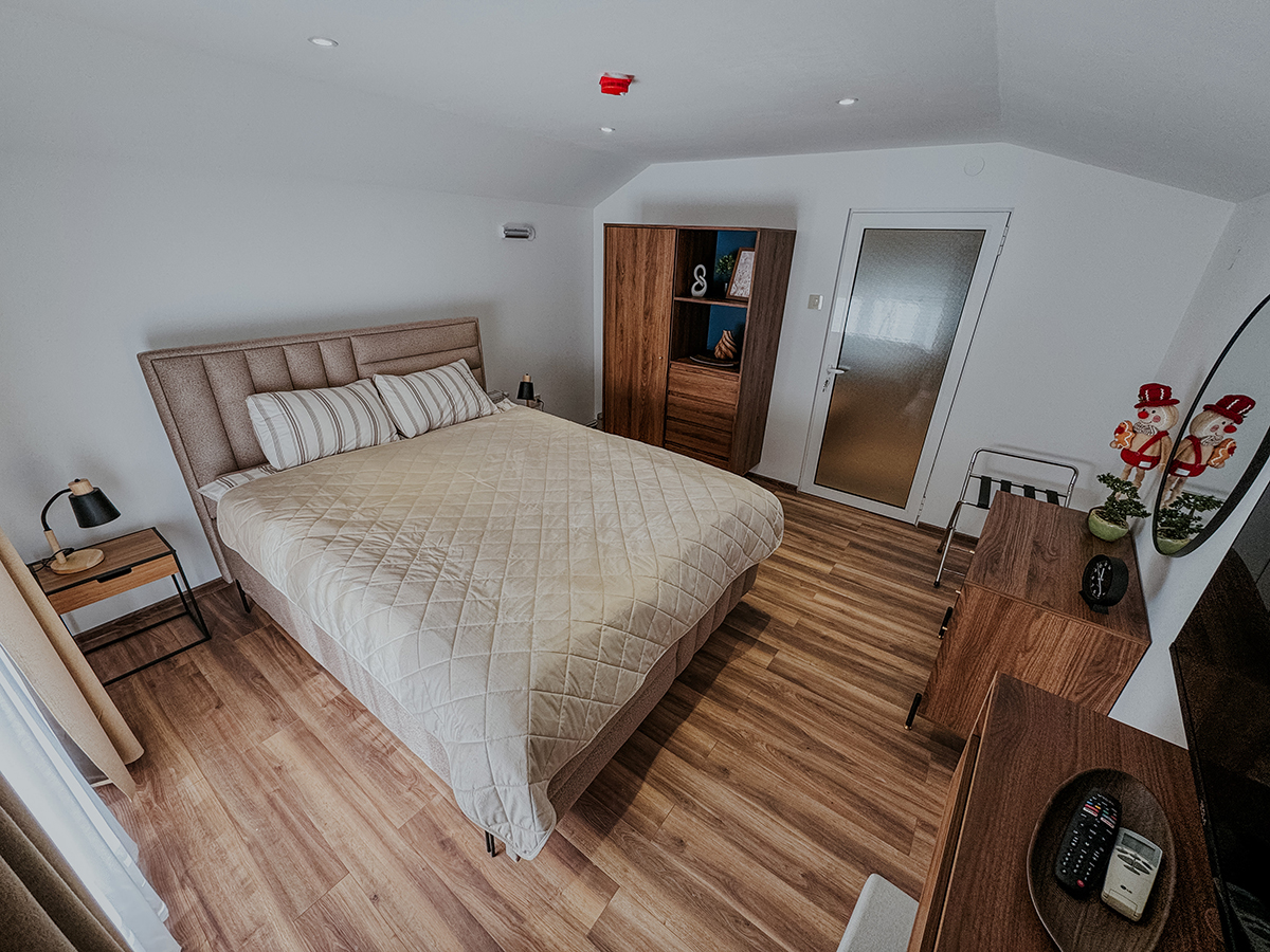 ISKRA HOUSE_Lux apartman_004