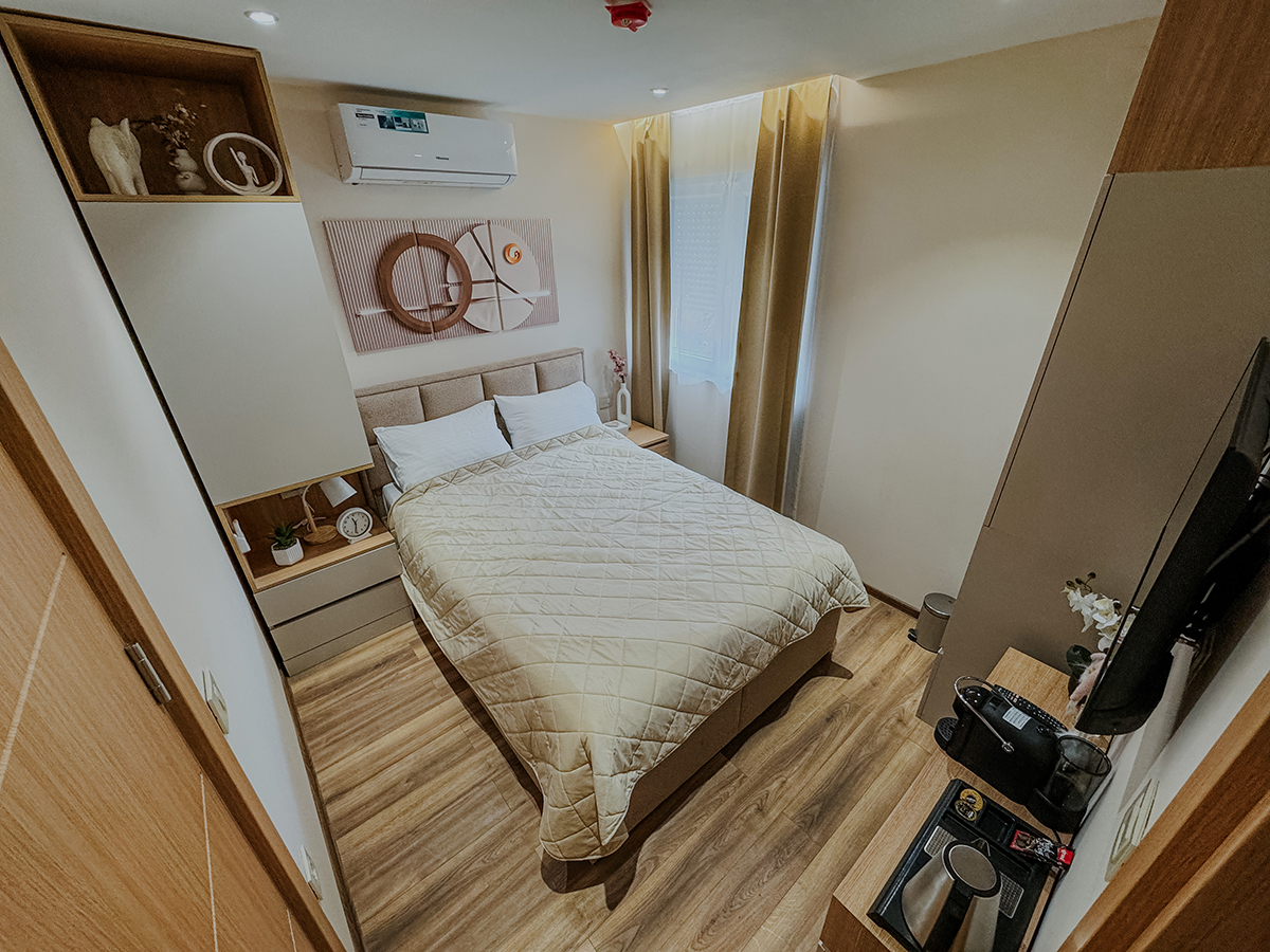 ISKRA HOUSE_PULS ROOM_001